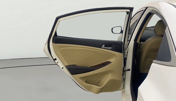 2016 Hyundai Verna 1.6 CRDI SX (O), Diesel, Manual, 90,522 km, LHS Rear Door