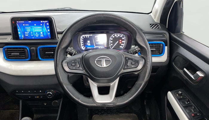 2021 Tata PUNCH CREATIVE AMT 1.2 RTN DUAL TONE, Petrol, Automatic, 31,940 km, Steering Wheel Close Up