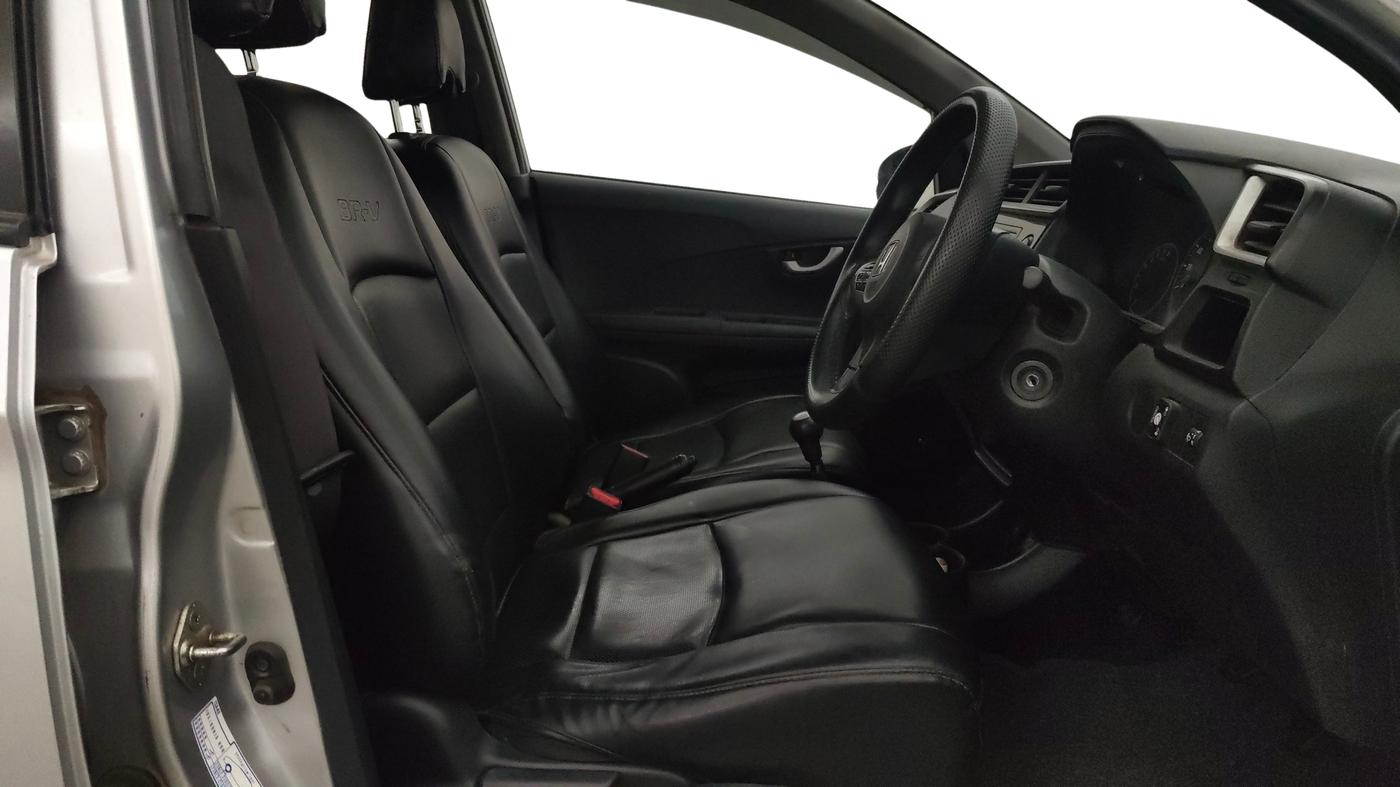 2018 Honda BR-V 1.5L I-VTEC S, CNG, Manual, 77,572 km, Right Side Front Door Cabin