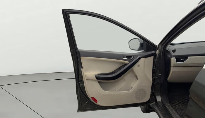 2020 Tata NEXON XZ PLUS (O) PETROL, Petrol, Manual, 49,498 km, LHS Front Door