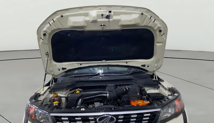 2021 Mahindra XUV300 W6 1.5 DIESEL AMT, Diesel, Automatic, 94,572 km, Open Bonet