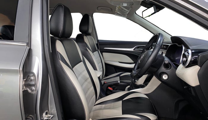 2022 MG ASTOR SUPER EX 1.5 MT, Petrol, Manual, 42,227 km, Right Side Front Door Cabin