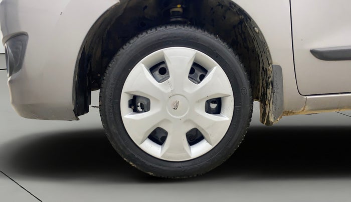 2016 Maruti Wagon R 1.0 VXI, Petrol, Manual, 43,312 km, Left Front Wheel