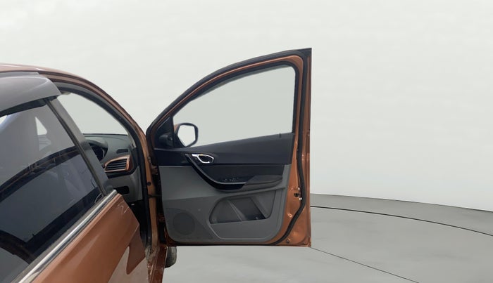 2017 Tata TIGOR XZ PETROL, Petrol, Manual, 52,697 km, RHS Front Door