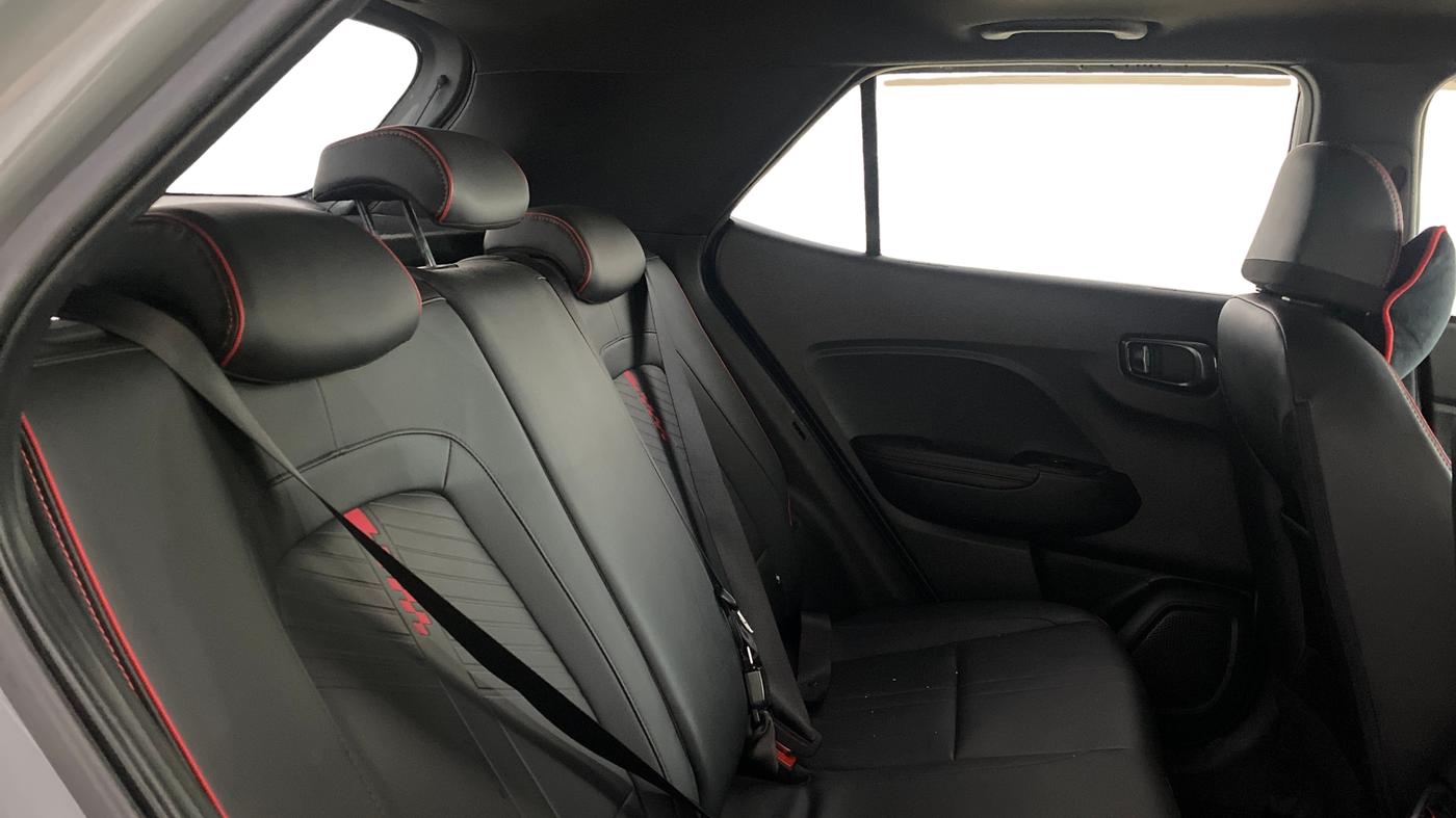 2024 Hyundai VENUE N LINE N8 1.0 TURBO DCT DUAL TONE, Petrol, Automatic, 20,571 km, Right Side Rear Door Cabin