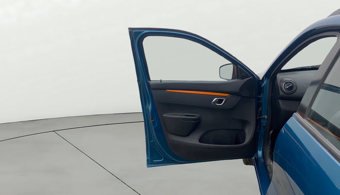 2020 Renault Kwid CLIMBER 1.0 (O), Petrol, Manual, 52,124 km, LHS Front Door