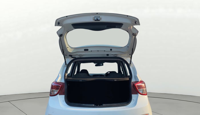 2016 Hyundai Grand i10 1.2 SPORTZ PRIME EDITION VTVT, Petrol, Manual, 48,239 km, Boot Door Open