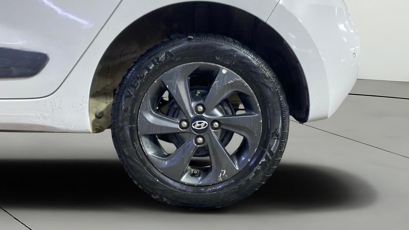 2018 Hyundai Grand i10 SPORTZ U2 1.2 KAPPA CRDI DUAL TONE, Diesel, Manual, 63,217 km, Left Rear Wheel