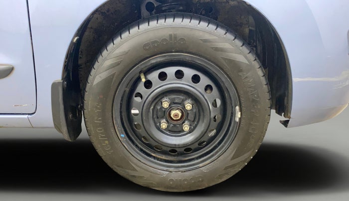 2016 Maruti Wagon R 1.0 VXI AMT, Petrol, Automatic, 49,802 km, Right Front Wheel