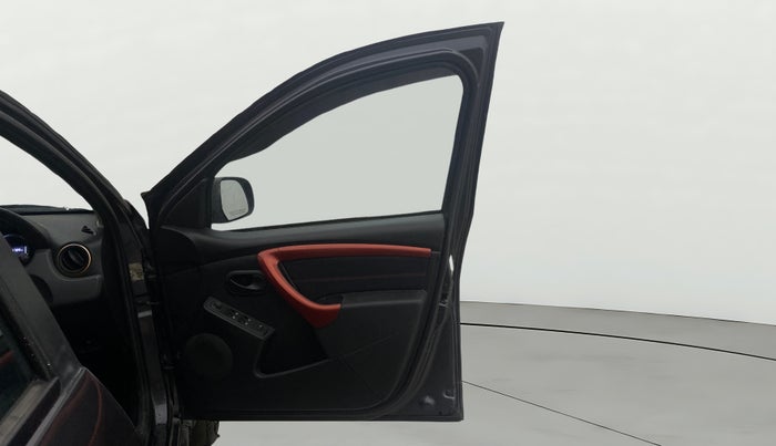 2018 Renault Duster RXS CVT, Petrol, Automatic, 46,667 km, RHS Front Door