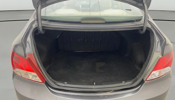 2012 Hyundai Verna FLUIDIC 1.4 CRDI, Diesel, Manual, 1,35,592 km, Boot Open Zoomed View