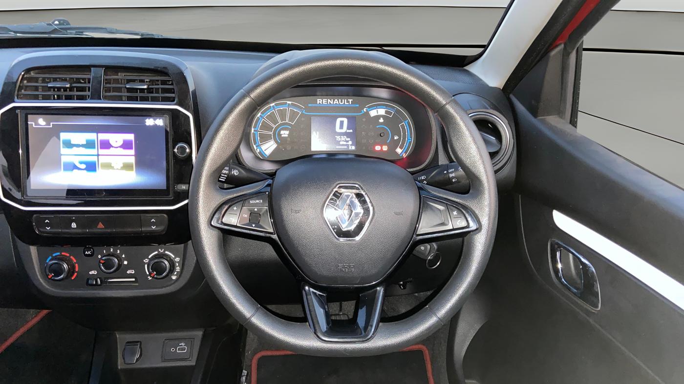2025 Renault Kwid CLIMBER 1.0 AMT Dual Tone , Petrol, Automatic, 7,516 km, Steering Wheel Close Up