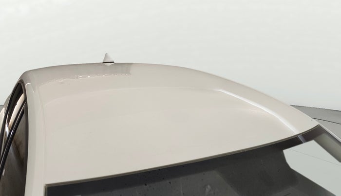 2017 Skoda Rapid AMBITION 1.6 MPI MT, Petrol, Manual, 42,422 km, Roof