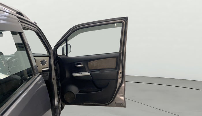 2013 Maruti Wagon R 1.0 LXI, Petrol, Manual, 83,871 km, RHS Front Door