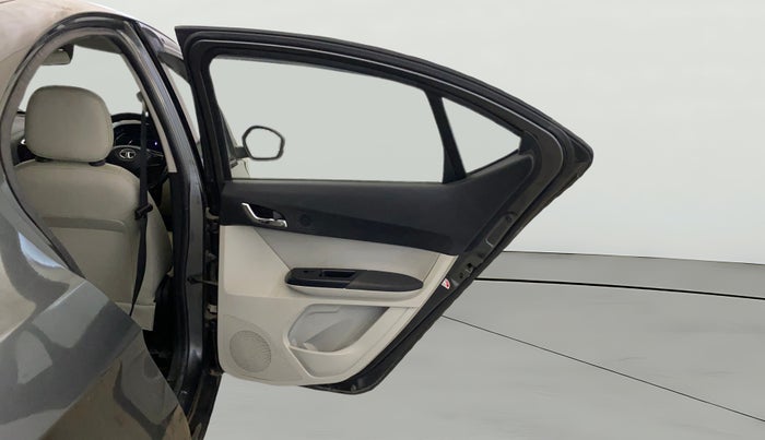 2022 Tata TIGOR XZ PLUS CNG LEATHERETTE PACK, CNG, Manual, 48,712 km, RHS Rear Door