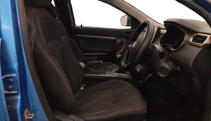2022 Renault Kiger RXT (O) MT, Petrol, Manual, 77,488 km, Right Side Front Door Cabin