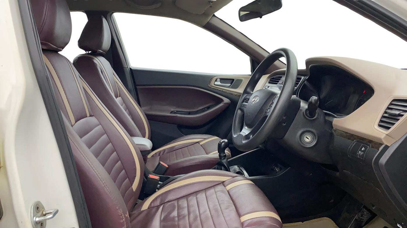 2015 Hyundai Elite i20 SPORTZ 1.2, Petrol, Manual, 73,103 km, Right Side Front Door Cabin