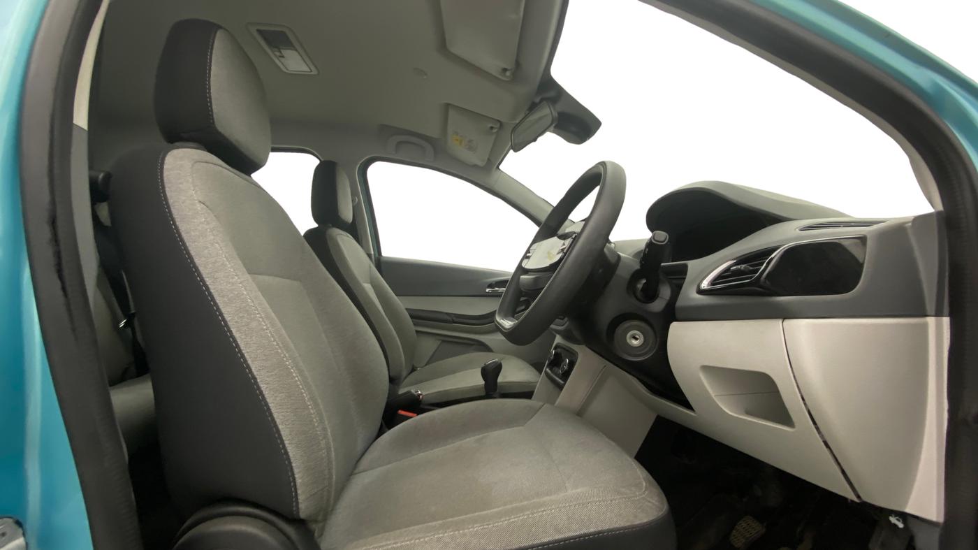 2025 Tata Tiago XZ PLUS PETROL, Petrol, Manual, 21,511 km, Right Side Front Door Cabin