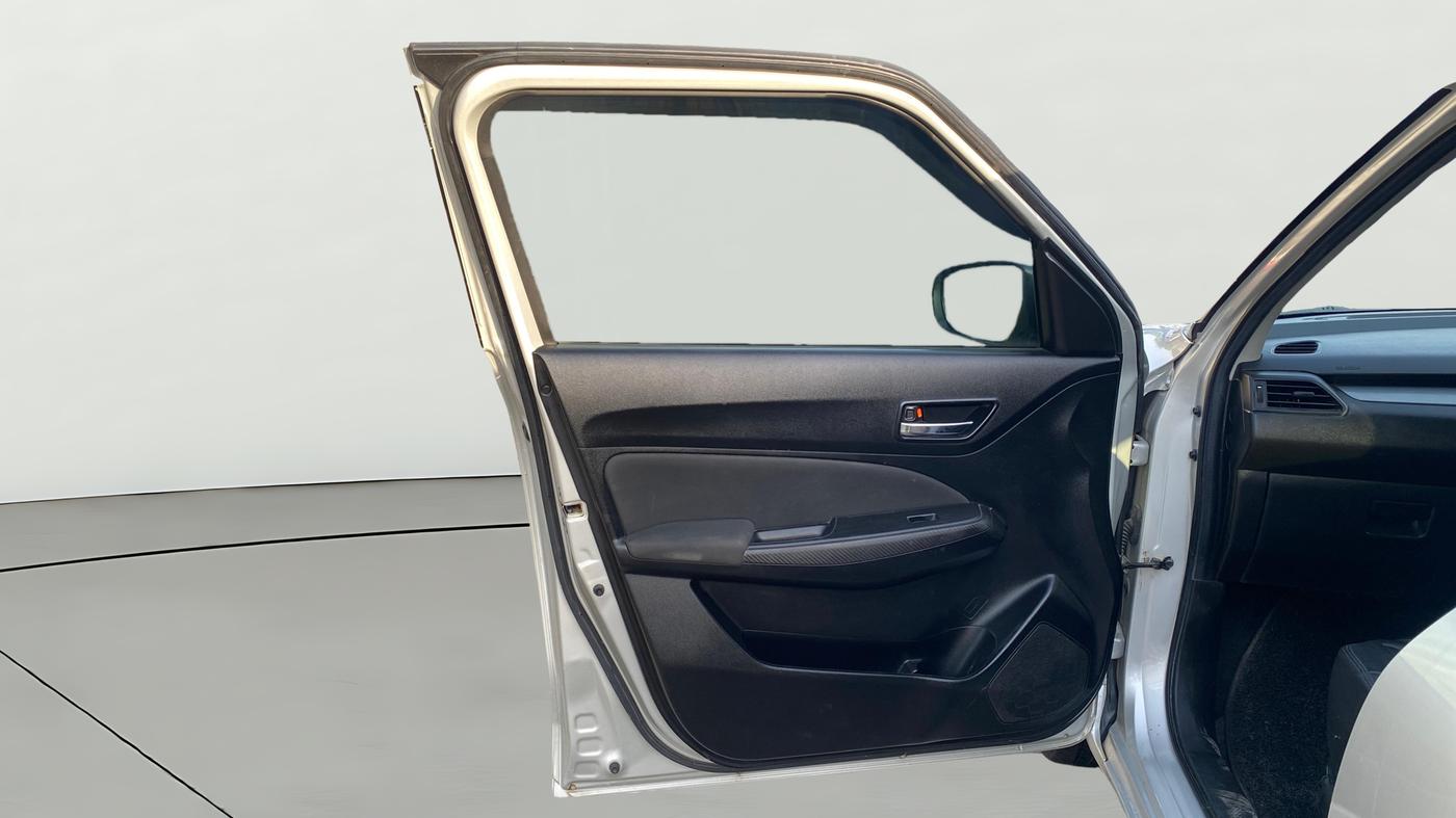 2020 Maruti Swift VXI AMT, Petrol, Automatic, 72,263 km, LHS Front Door