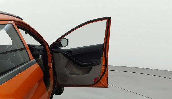 2019 Tata NEXON XMA PETROL, Petrol, Automatic, 29,568 km, RHS Front Door