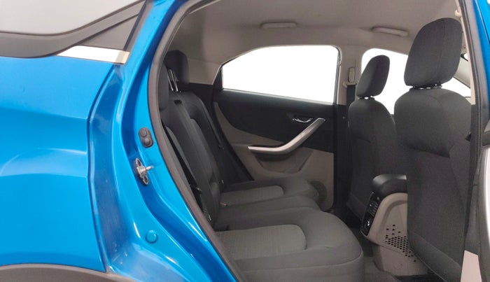 2018 Tata NEXON XZ PLUS DIESEL DUAL TONE, Diesel, Manual, 68,843 km, Right Side Rear Door Cabin