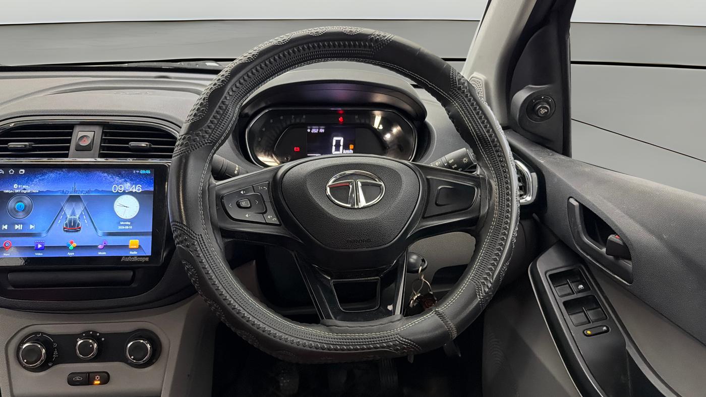 2023 Tata Tiago XTA PETROL, Petrol, Automatic, 27,984 km, Steering Wheel Close Up