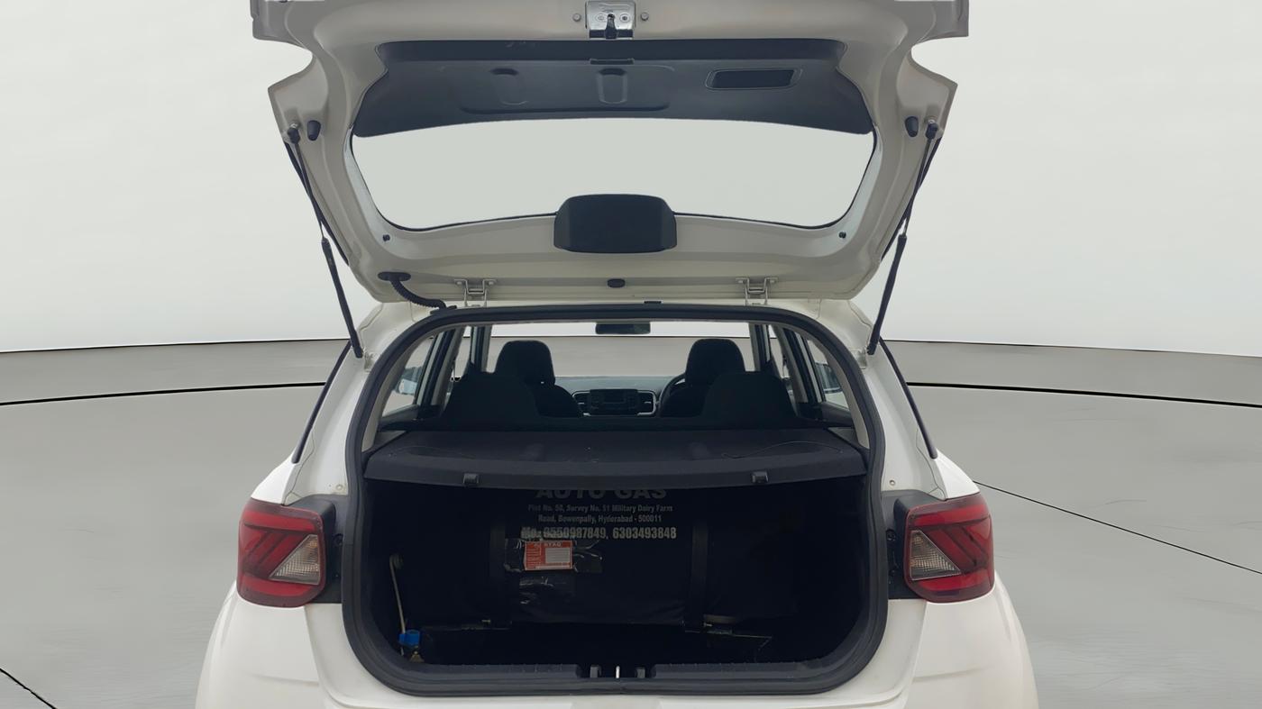 2019 Hyundai VENUE S 1.2, CNG, Manual, 39,369 km, Boot Open Zoomed View