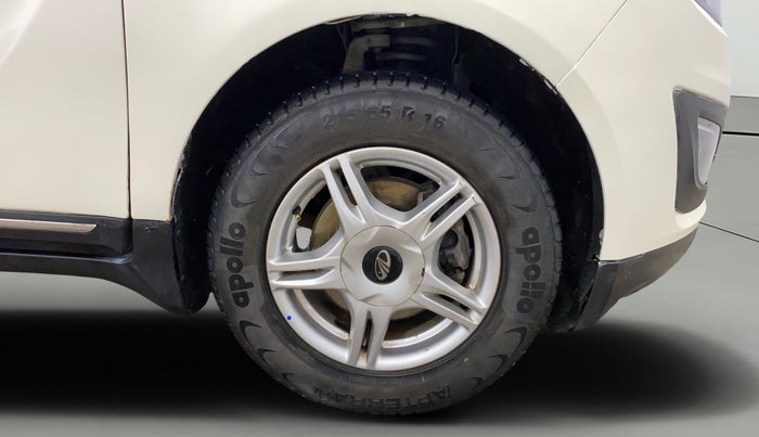 2018 Mahindra MARAZZO M6 7 STR, Diesel, Manual, 58,406 km, Right Front Wheel