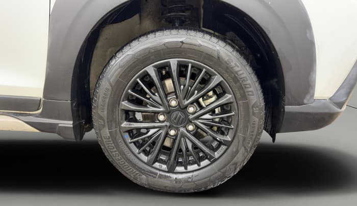 2020 Maruti XL6 ALPHA AT, Petrol, Automatic, 62,973 km, Right Front Wheel