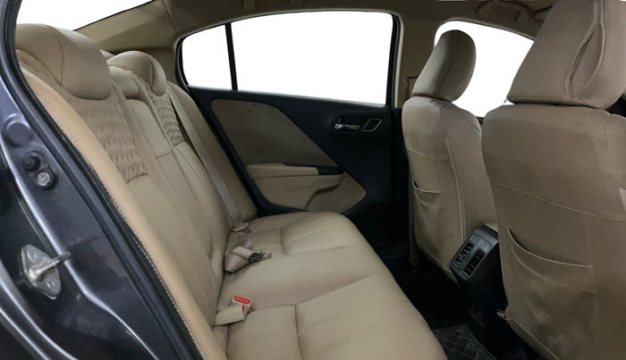 2017 Honda City 1.5L I-VTEC V MT, Petrol, Manual, 71,635 km, Right Side Rear Door Cabin