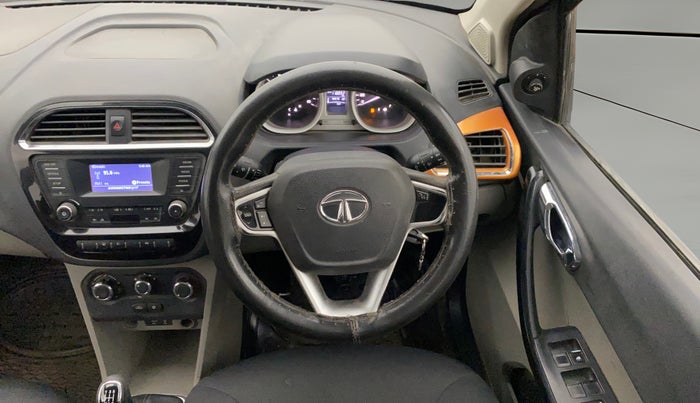2016 Tata Tiago XZ PETROL, Petrol, Manual, 1,10,054 km, Steering Wheel Close Up