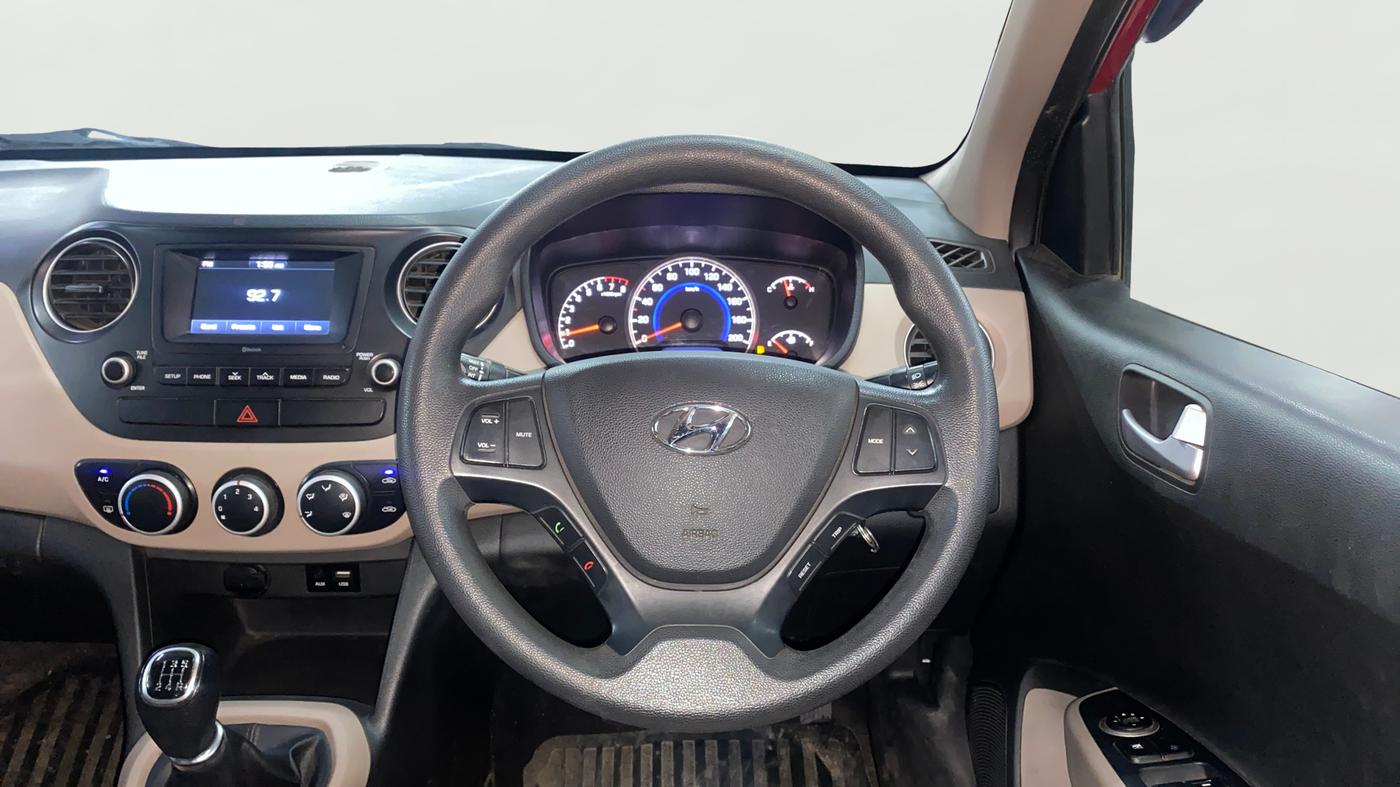 2018 Hyundai Grand i10 SPORTZ 1.2 KAPPA VTVT, Petrol, Manual, 54,907 km, Steering Wheel Close Up