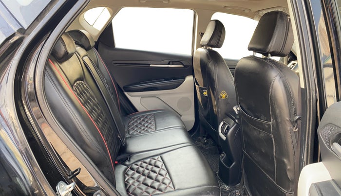 2021 KIA SONET HTX 1.5, Diesel, Manual, 42,963 km, Right Side Rear Door Cabin