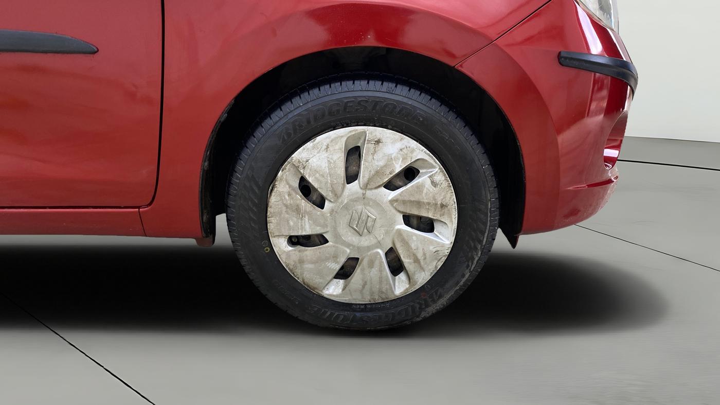 2015 Maruti Celerio VXI CNG, CNG, Manual, 94,564 km, Right Front Wheel