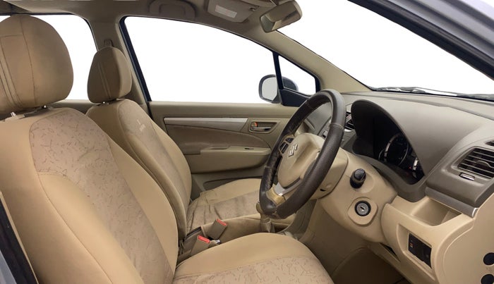 2013 Maruti Ertiga ZDI, Diesel, Manual, 60,730 km, Right Side Front Door Cabin