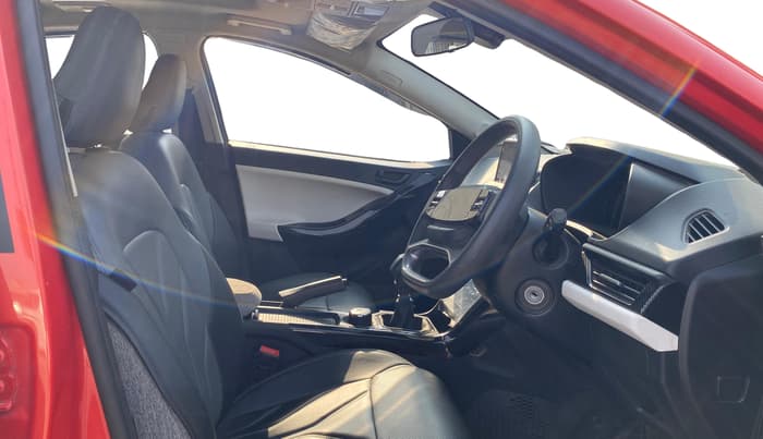 2024 Tata Curvv Pure Plus S 1.2 Petrol 6MT, Petrol, Manual, 10,864 km, Right Side Front Door Cabin