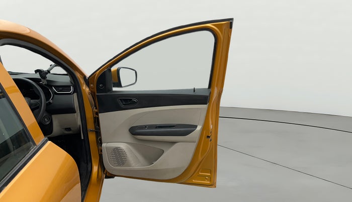 2021 Renault TRIBER RXL MT, Petrol, Manual, 52,280 km, RHS Front Door