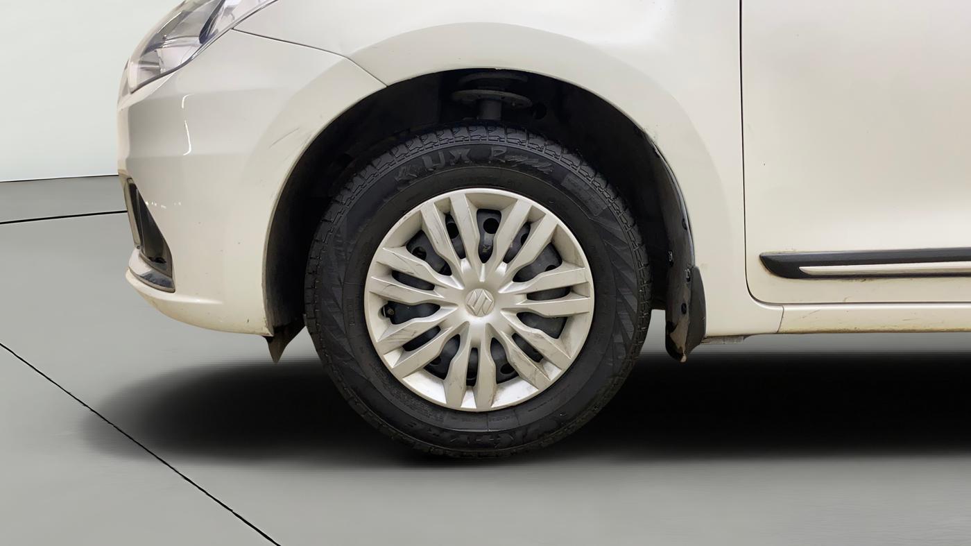 2022 Maruti Dzire VXI AMT, Petrol, Automatic, 44,306 km, Left Front Wheel