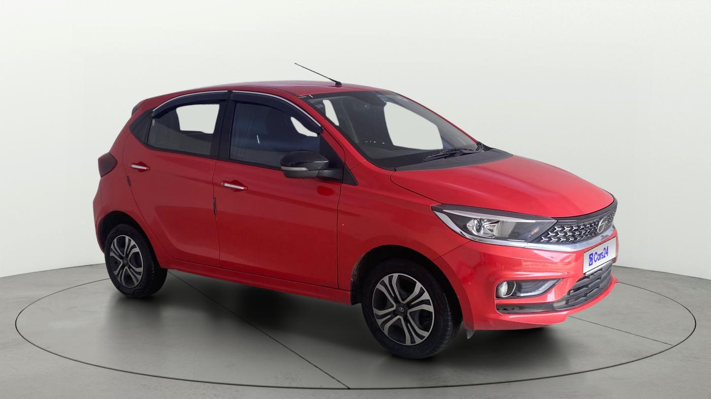 2024 Tata Tiago  XZA Plus CNG, CNG, Automatic, 45,169 km, Right Front Diagonal