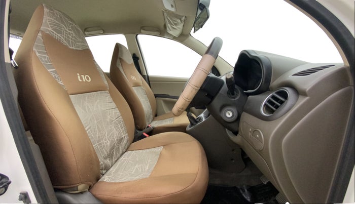 2015 Hyundai i10 SPORTZ 1.1, Petrol, Manual, 58,004 km, Right Side Front Door Cabin