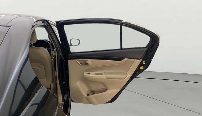 2017 Maruti Ciaz ALPHA  AT 1.4  PETROL, Petrol, Automatic, 28,176 km, RHS Rear Door