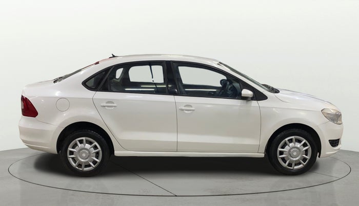 2016 Skoda Rapid 1.6 MPI ACTIVE, Petrol, Manual, 83,139 km, Right Side View