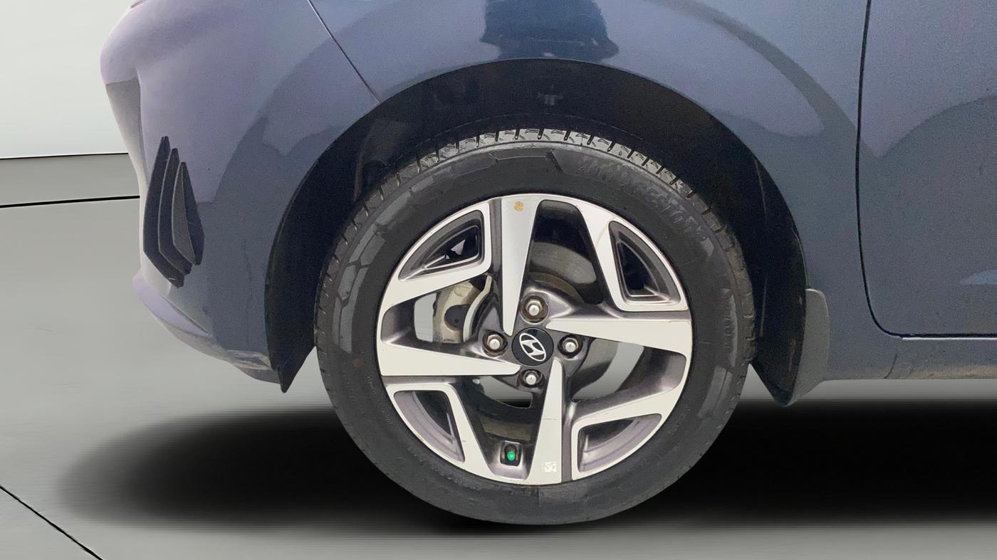 2022 Hyundai AURA SX 1.2 CNG, CNG, Manual, 1,21,535 km, Left Front Wheel