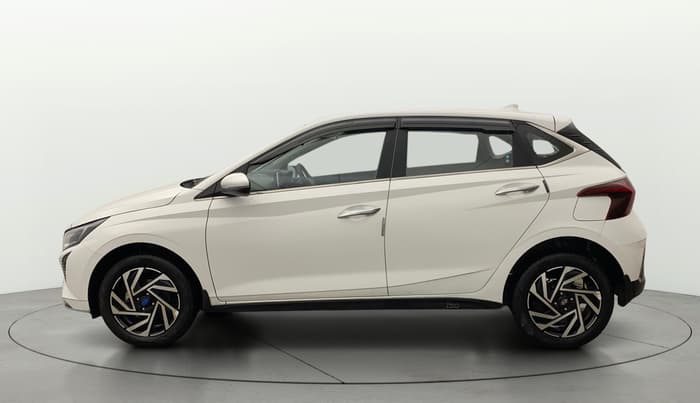 2024 Hyundai NEW I20 ASTA 1.2 MT, Petrol, Manual, 11,486 km, Left Side