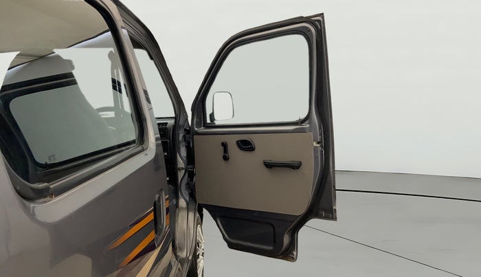 2020 Maruti Eeco 5 STR WITH A/C+HTR, CNG, Manual, 43,689 km, RHS Front Door