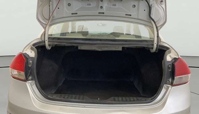 2016 Maruti Ciaz VXI, Petrol, Manual, 1,20,432 km, Boot Open Zoomed View