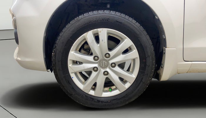 2016 Maruti Ertiga ZXI+, Petrol, Manual, 1,21,290 km, Left Front Wheel