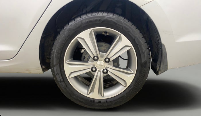 2019 Hyundai Verna 1.6 VTVT SX, Petrol, Manual, 84,490 km, Left Rear Wheel