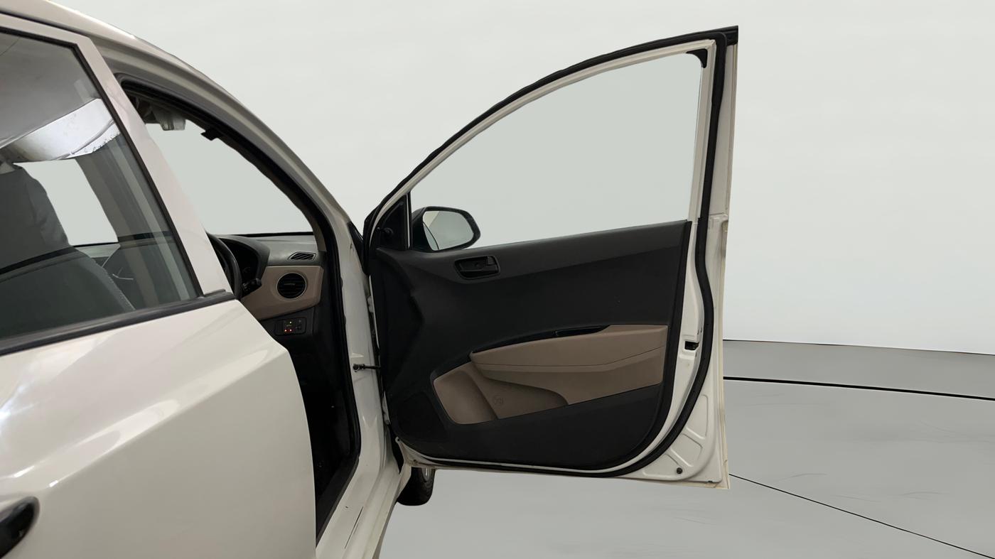 2022 Hyundai XCENT PRIME 	T+ CNG, CNG, Manual, 71,961 km, RHS Front Door