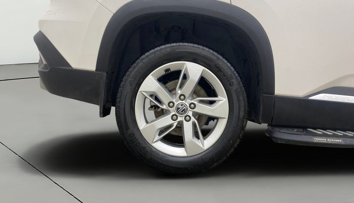 2022 MG HECTOR SHINE 1.5 PETROL TURBO CVT, Petrol, Automatic, 18,129 km, Right Rear Wheel